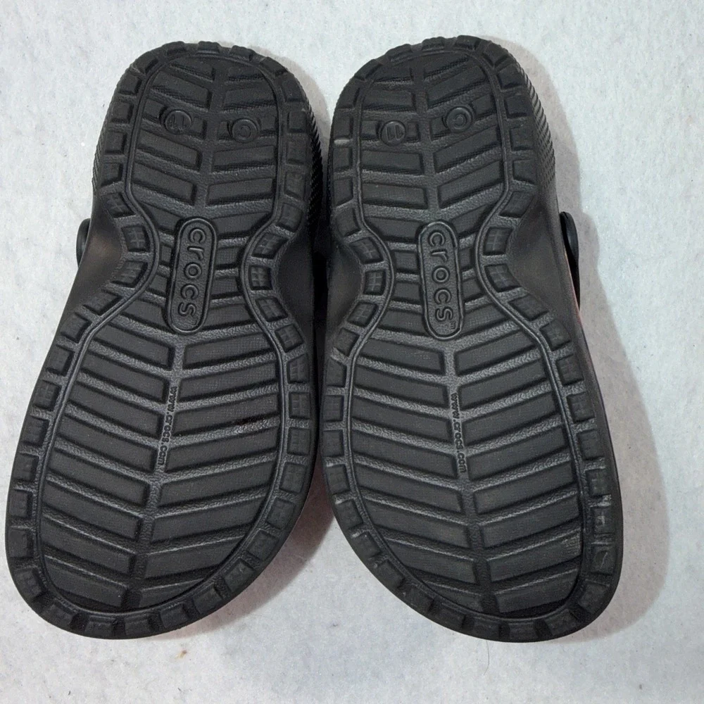 Crocs Classic Lined Clogs Kids C11 Galaxy Space Print Alien Jibbitz Black Fleece